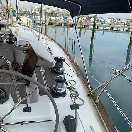 Hostel Emotional Experiences Sailing Boat *