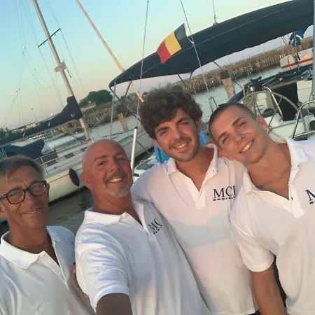 Emotional Experiences Sailing Boat Hostel *